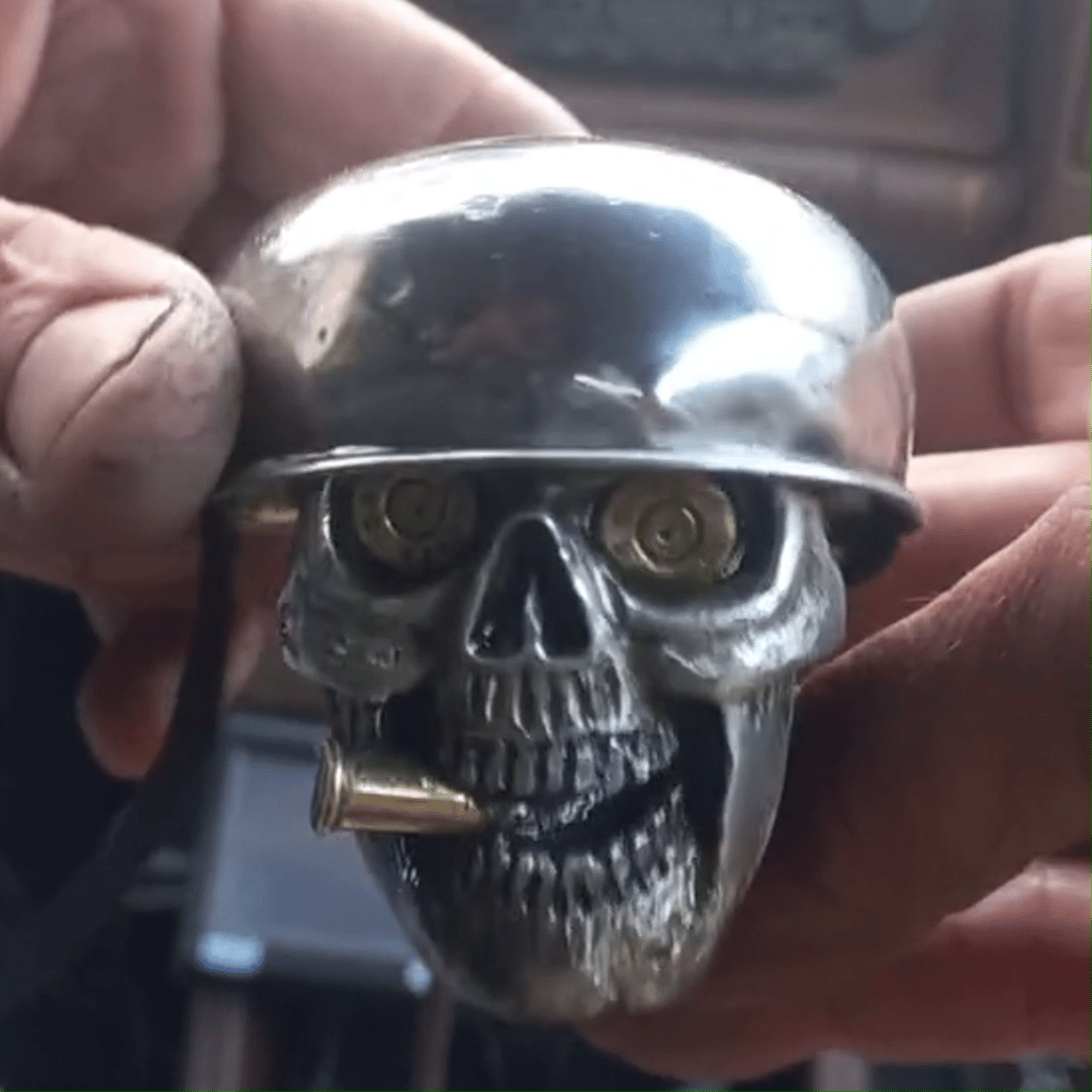 Handcrafted Skull Warrior Grip - Gear Knob